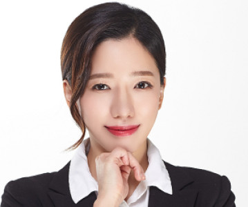 Profile photo for Sharon Kwon