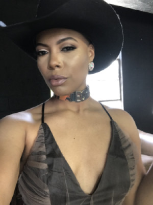 Profile photo for Sienna Robinson