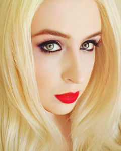 Profile photo for Elix Poe