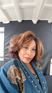 Profile photo for lisa anderson