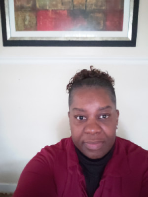 Profile photo for Tracy Barrett