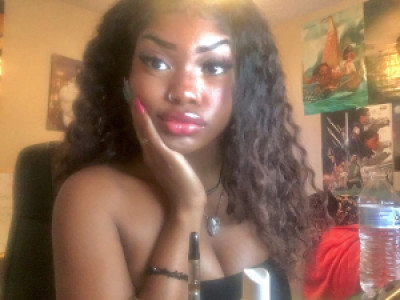 Profile photo for Queen Lucky