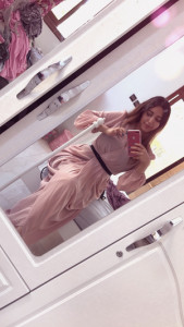 Profile photo for Ichrak dezzaz