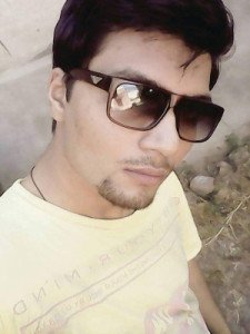 Profile photo for Mayank raturi