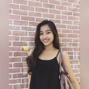 Profile photo for Lea Lorraine Elesis