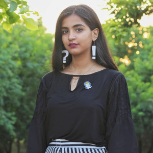 Profile photo for Laveeza fatima