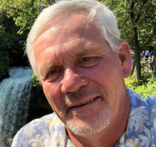 Profile photo for Mark Lindom