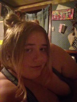 Profile photo for Elizabeth Knupp