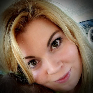 Profile photo for JULIE PILOLA