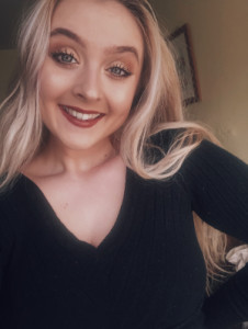 Profile photo for Rhiannon Carta