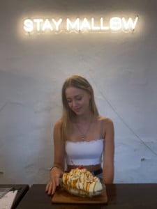 Profile photo for Amelia Harper