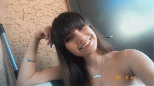 Profile photo for lindsay w