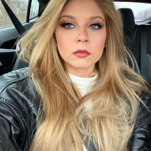 Profile photo for Jerilyn Kay Schreier