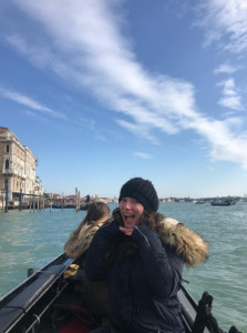 Profile photo for Ana Kates