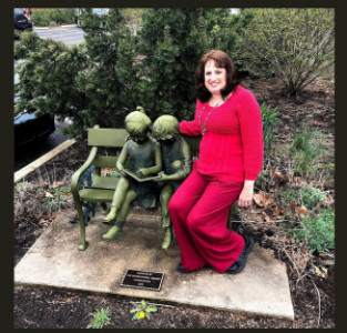 Profile photo for Rochelle L Stern