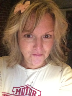 Profile photo for Dottie Dottie