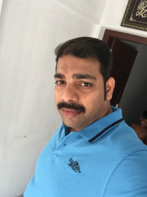 Profile photo for Riyas Riyas
