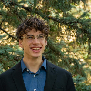 Profile photo for Derek Gallo