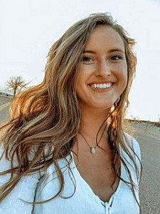 Profile photo for Victoria Roskamp