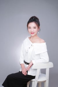 Profile photo for Roxanne Roxanne