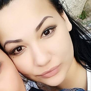Profile photo for Aleksandra Ashimakhunova