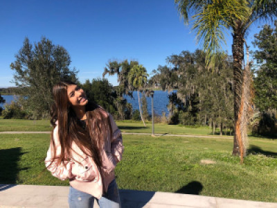 Profile photo for daniela mercades