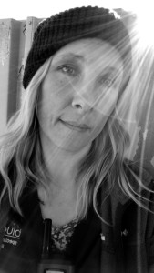 Profile photo for Rhiannon Moles