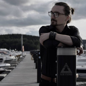 Profile photo for Olex Smith