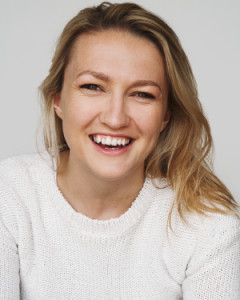 Profile photo for Lizzie Mounter