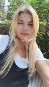 Profile photo for Klara Landrat