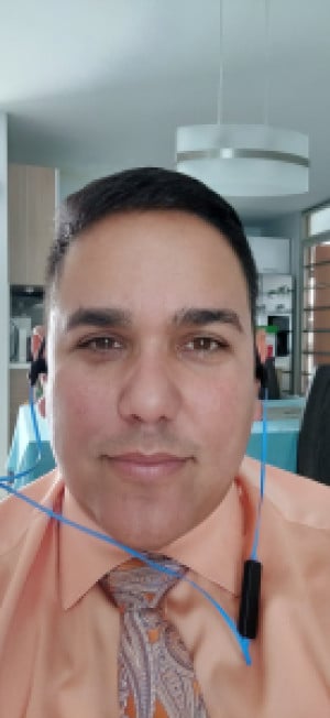 Profile photo for CARLOS VICENTE