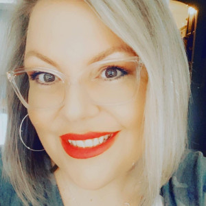 Profile photo for Shelley Bennett