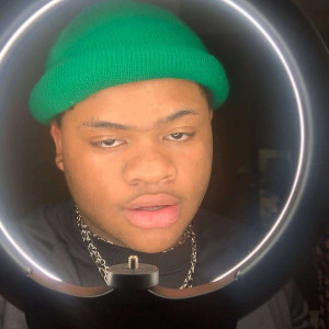 Profile photo for Kmiko Marshall