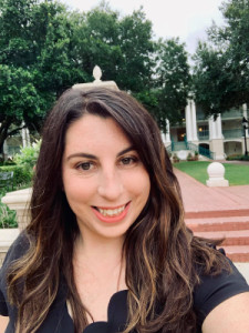 Profile photo for Lauren Grossel