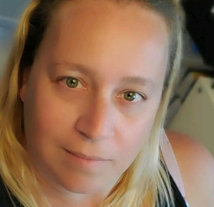 Profile photo for Melanie Comeau