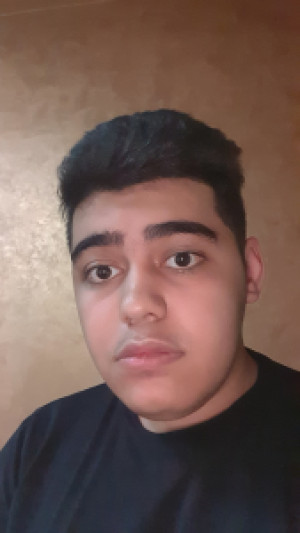 Profile photo for Salah mahfouz