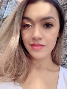 Profile photo for Claudia Mendonça