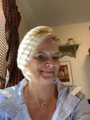 Profile photo for Danielle Frunzi