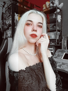 Profile photo for Lilian Nouveau