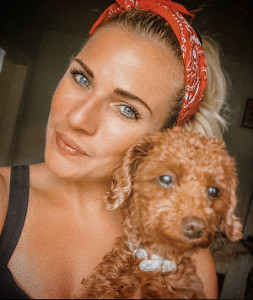 Profile photo for Alana Rentelis