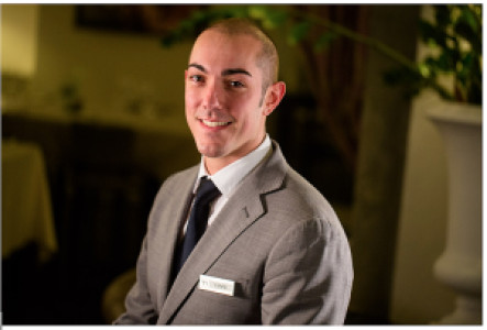 Profile photo for Yanni Oreopoulos