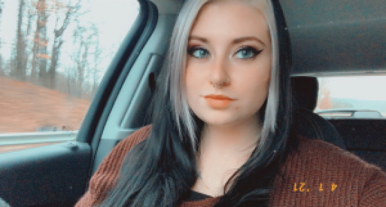 Profile photo for Lauren Hiner