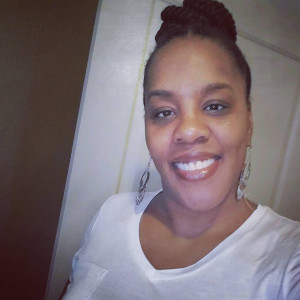 Profile photo for Roz Davis