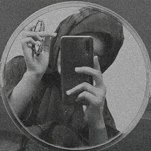 Profile photo for Husna Naz