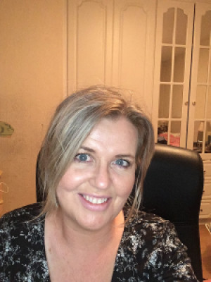 Profile photo for Louise Lonergan