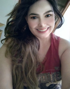 Profile photo for Josiene Teixeira