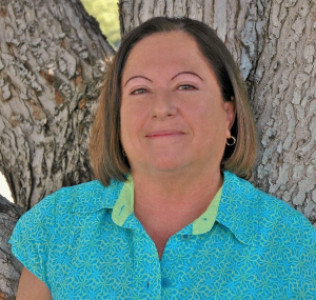 Profile photo for Evelyn Barton