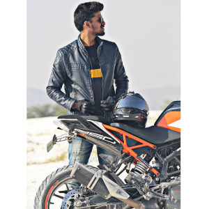 Profile photo for Ashish Agarwal