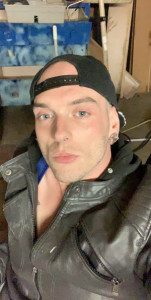 Profile photo for Brian sells
