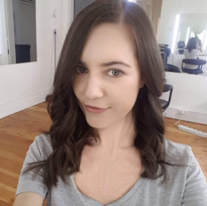 Profile photo for Michelle Hunter